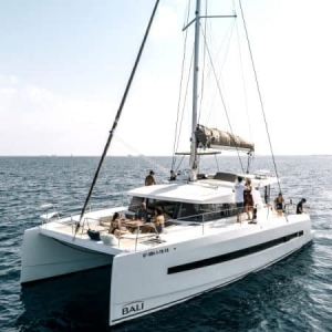 catamaran sailing barcelona